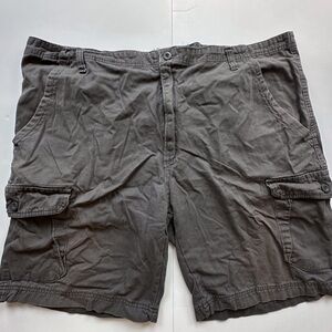 CD charcoal gray‎ cargo shorts men’s 44 inseam 10”
